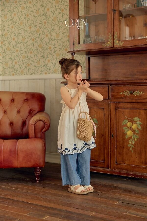 112067F2-ACFA-4140-85EF-123CC5DA2628 〖預購〗弦線共振細帶洋裝