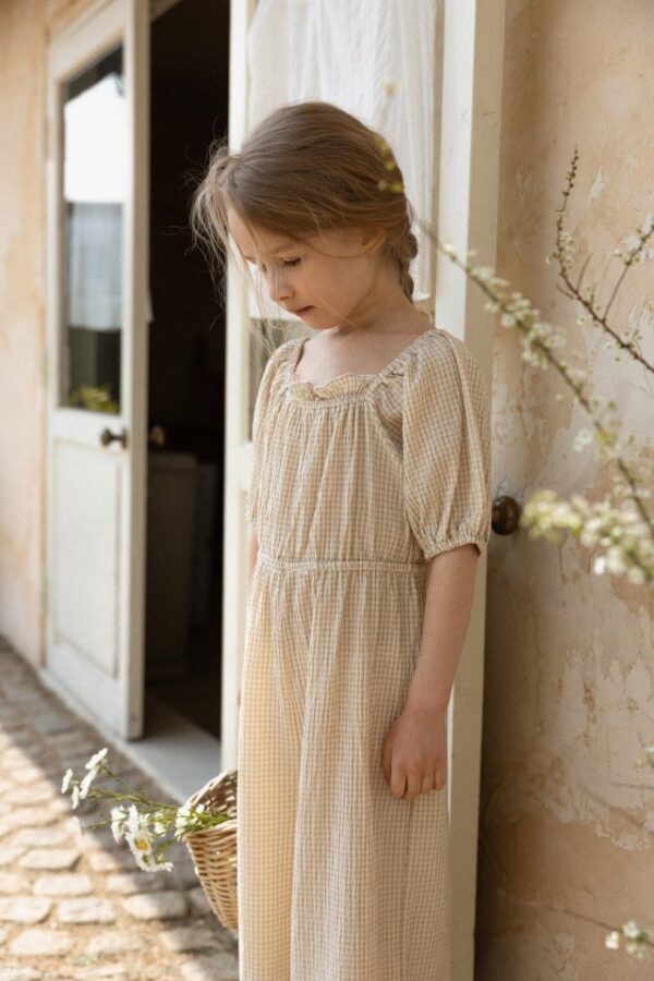 19560516-2981-46A1-85F6-EA440C0DEDBF 〖預購〗稜角亞麻連身裝