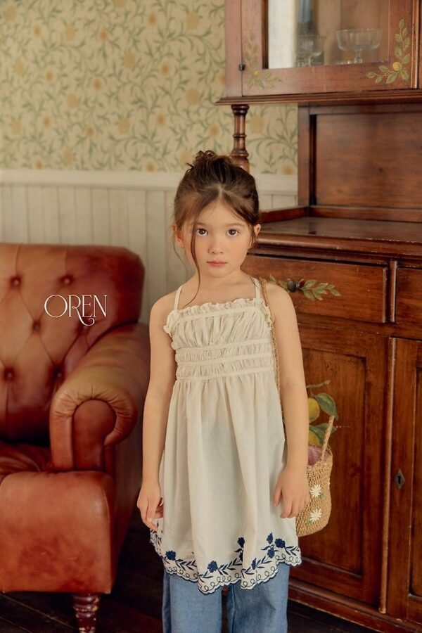 1CCC1622-4FE4-4CBD-A704-9CCA26DE6667 〖預購〗弦線共振細帶洋裝