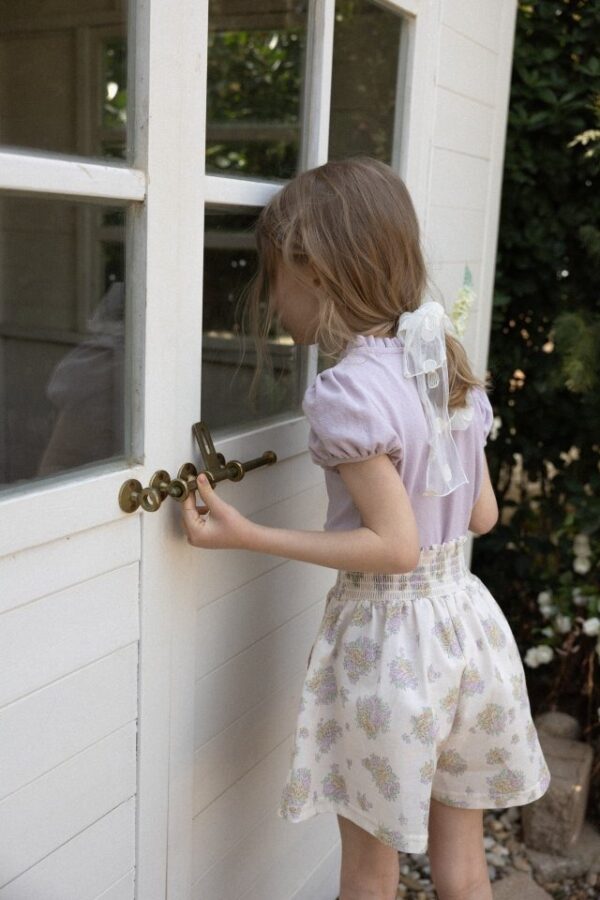 27857F20-7993-4860-A104-466FFA30D759 〖預購〗褶皺雲朵澎袖衫