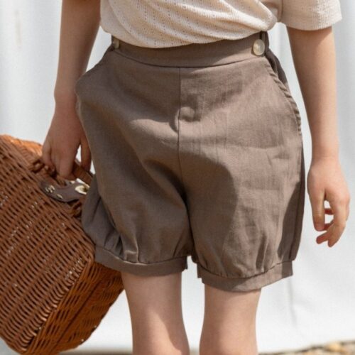 31130E91-9978-4BE8-9410-1E07D72F7E06 〖預購〗幾何廓形排扣褲