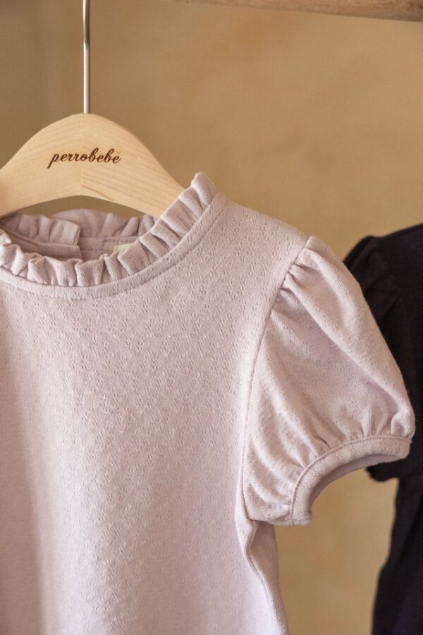 382C2415-EAC3-45EA-8E08-72FBD7700824 〖預購〗褶皺雲朵澎袖衫