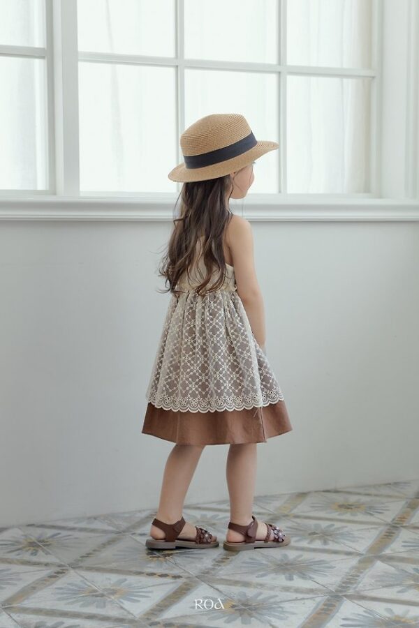 4825EC4C-AADD-459F-B83B-A3E62C3239CA 〖預購〗層次拼接洋裝