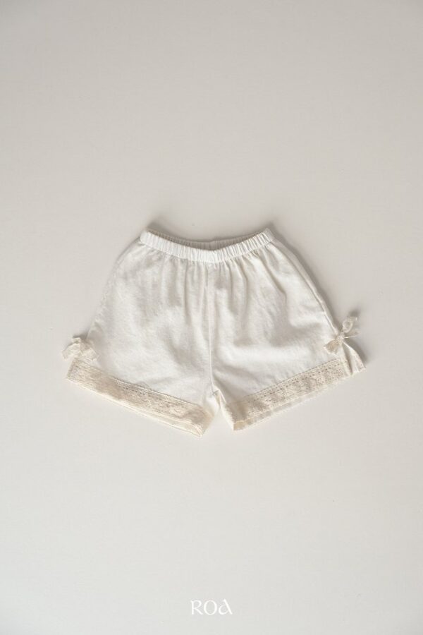 4945794B-14AC-4F65-811F-F8C3E2D9D8B9 〖預購〗開衩輕柔棉麻短褲