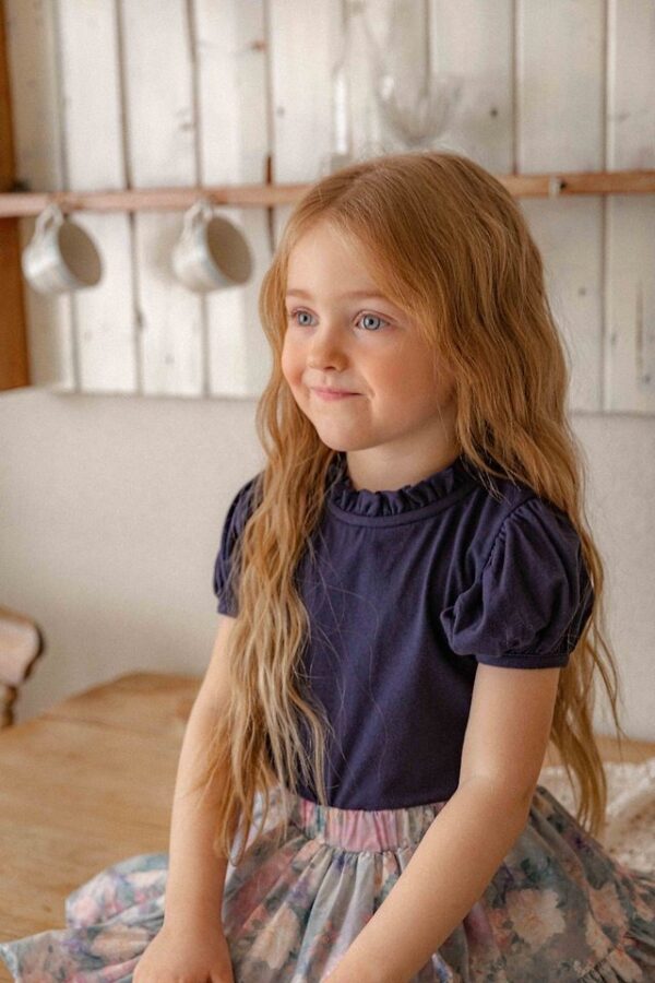 4CCE21E3-F628-4C93-8124-0EEF41B8F414 〖預購〗夏日序曲經典澎袖上衣