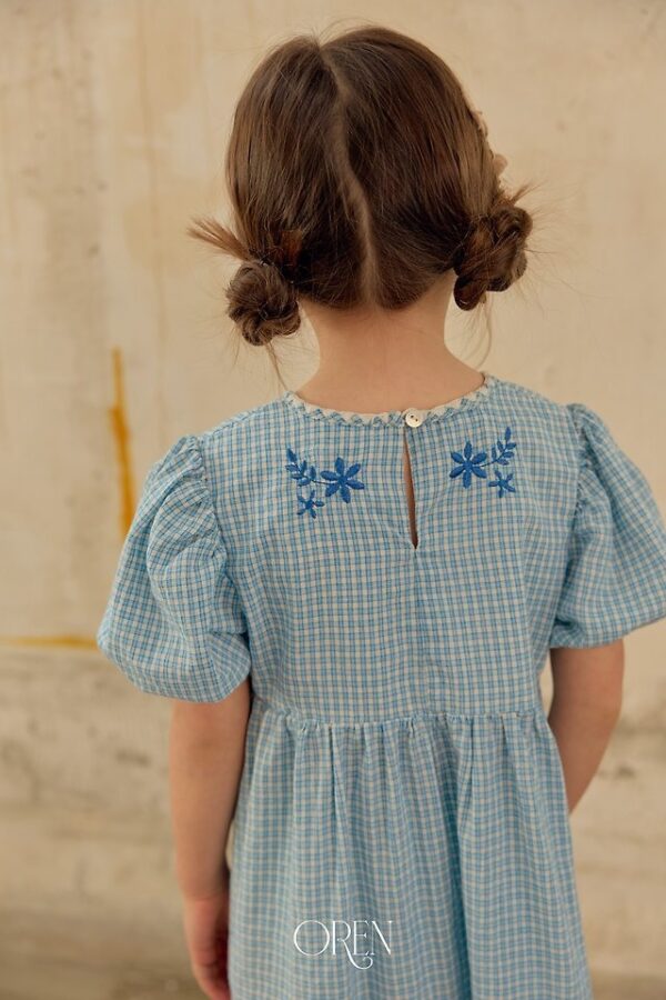 53AF3934-961B-404B-A4DF-B536C860E379 〖預購〗膠卷餘片碎花連身裙