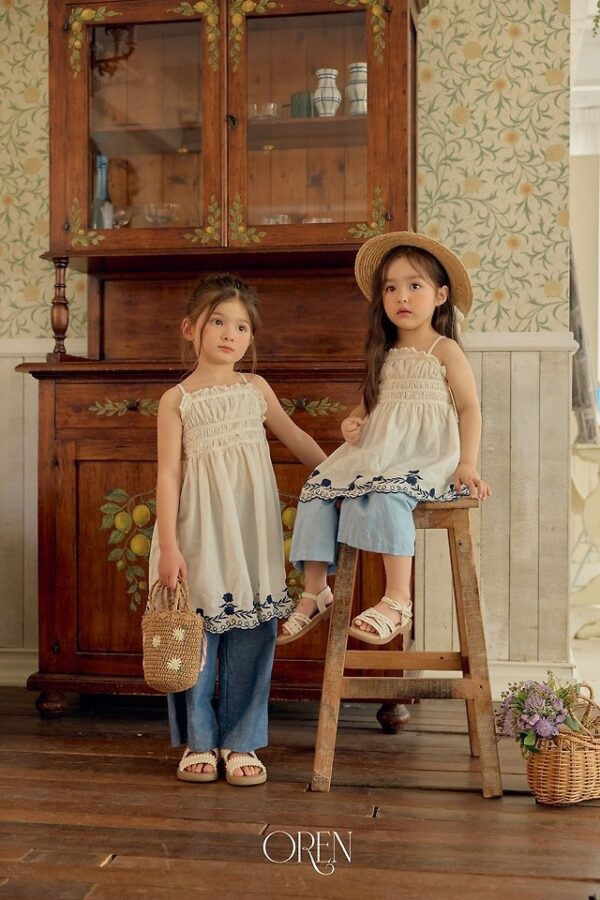 5A772D2A-BDCA-43A2-AAAC-66E1BC47612B 〖預購〗弦線共振細帶洋裝