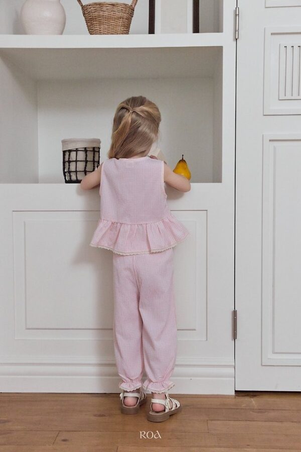 655F2FE5-946C-4F7D-84B5-944F984A7A08 〖預購〗奶茶格紋套裝