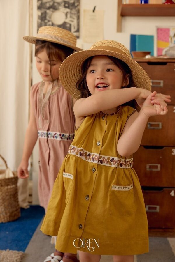 679885D5-7C33-459B-A7ED-183A6E16C30F 〖預購〗琥珀晨跡亞麻連身裙