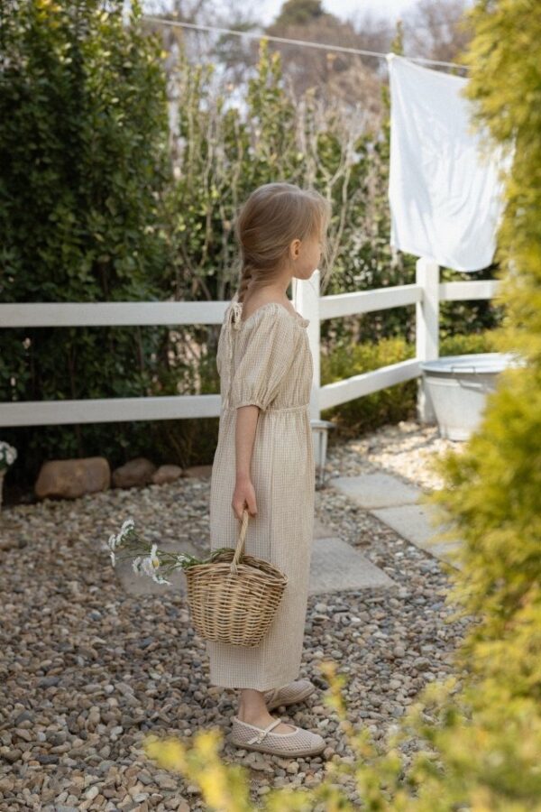 7D1A1EE4-70CB-43E7-80E1-3BEEE74D9B45 〖預購〗稜角亞麻連身裝