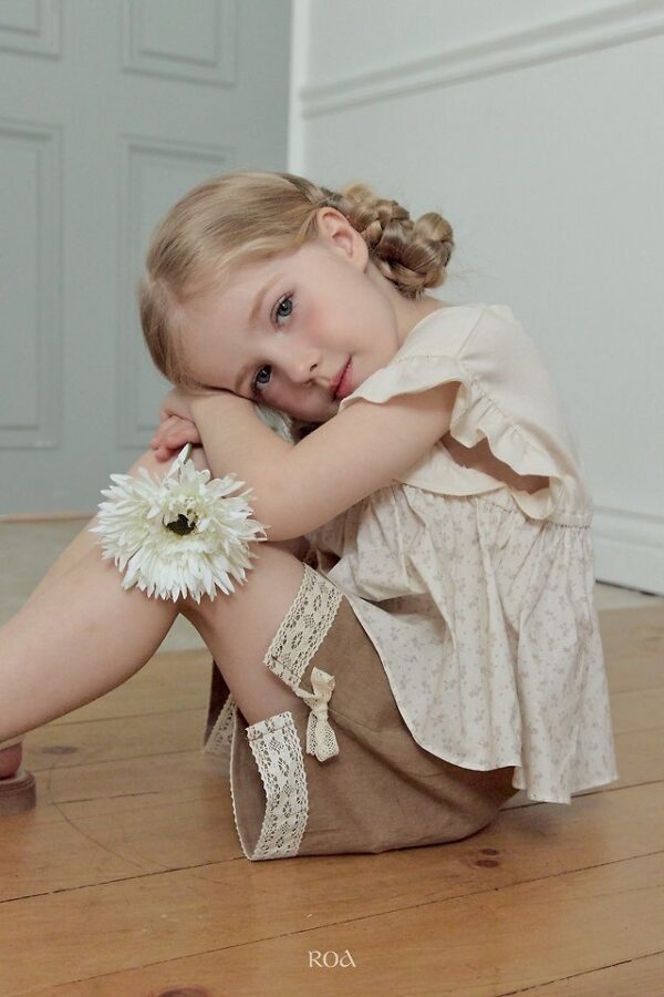 81D0AC16-6BCD-4714-B79F-2352DE35462E 〖預購〗開衩輕柔棉麻短褲