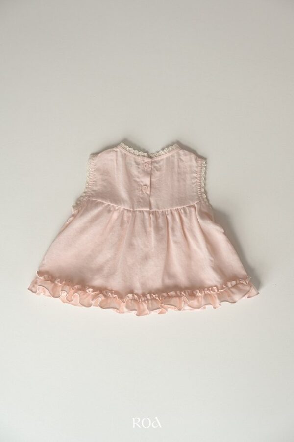 898A71F1-AC85-4483-ABB9-3C7EA78551F3 〖預購〗荷葉邊優雅上衣