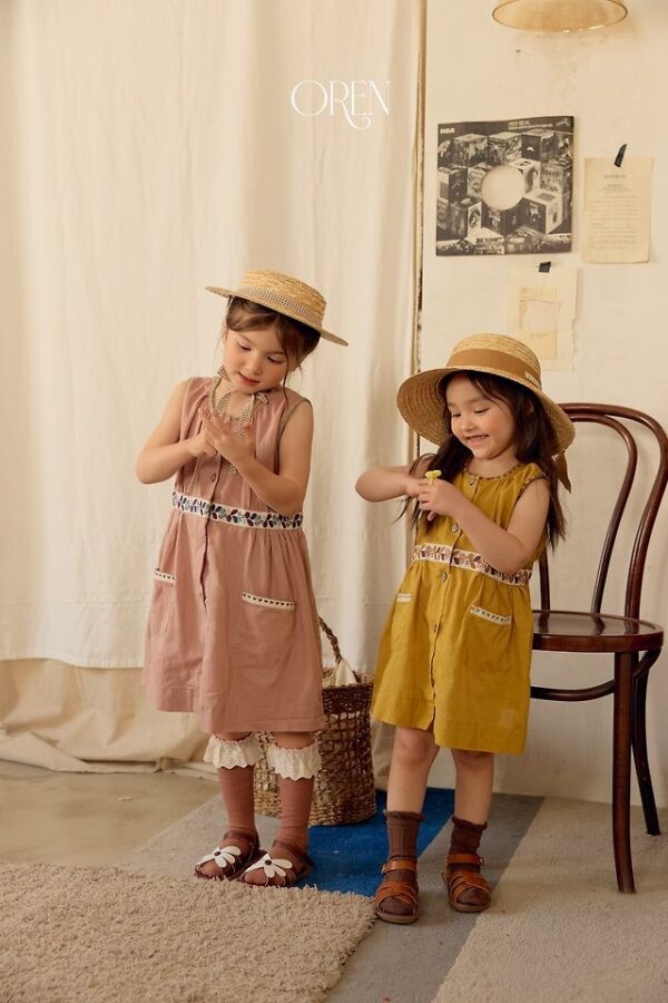 89D75799-C6B0-42DB-9BA1-8CD300237AEA 〖預購〗琥珀晨跡亞麻連身裙