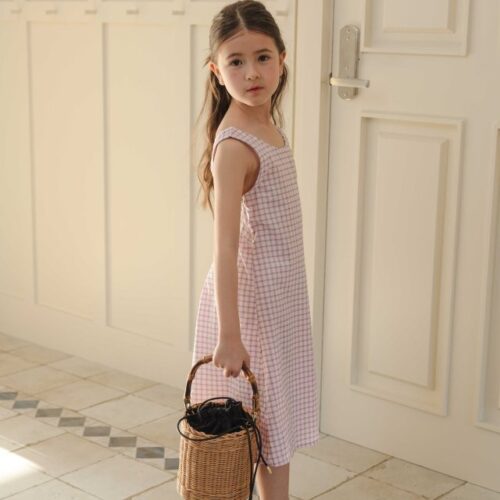 8B1886F5-F5AA-4894-8AF8-19A5914C80D2 〖預購〗輕盈抓褶連身裙