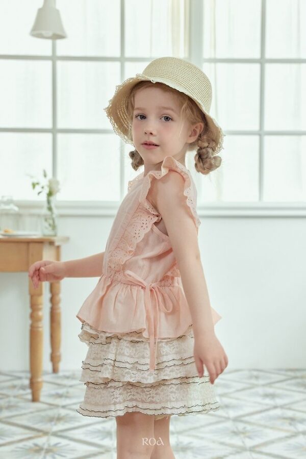 8B68488A-DF6E-4265-8C0D-5233B97425A8 〖預購〗羽感抓皺綁帶上衣