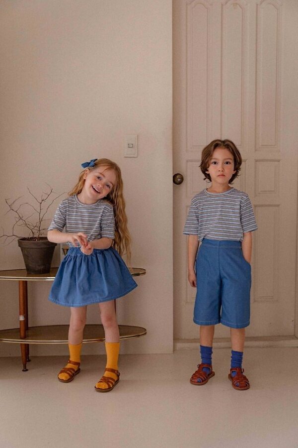 9A3CF5FD-41D7-4701-A3F8-D85EAD8DFCC3 〖預購〗香榭大道經典條紋上衣