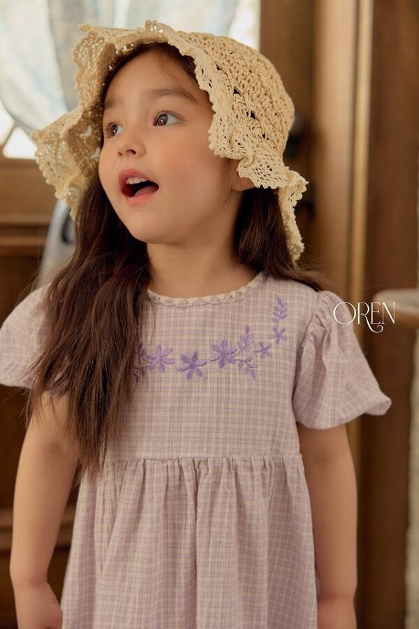 9A661E60-919A-44F5-BCAF-DCB9BFDFD042 〖預購〗膠卷餘片碎花連身裙