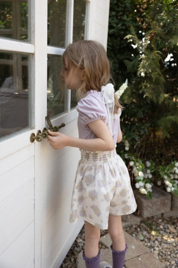 9CA10192-20E3-4398-9B34-51C7D1994D12 〖預購〗褶皺雲朵澎袖衫