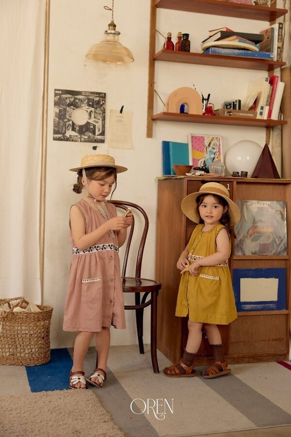 9CC4D02F-FC2D-4B74-9D28-B85F38E39474 〖預購〗琥珀晨跡亞麻連身裙