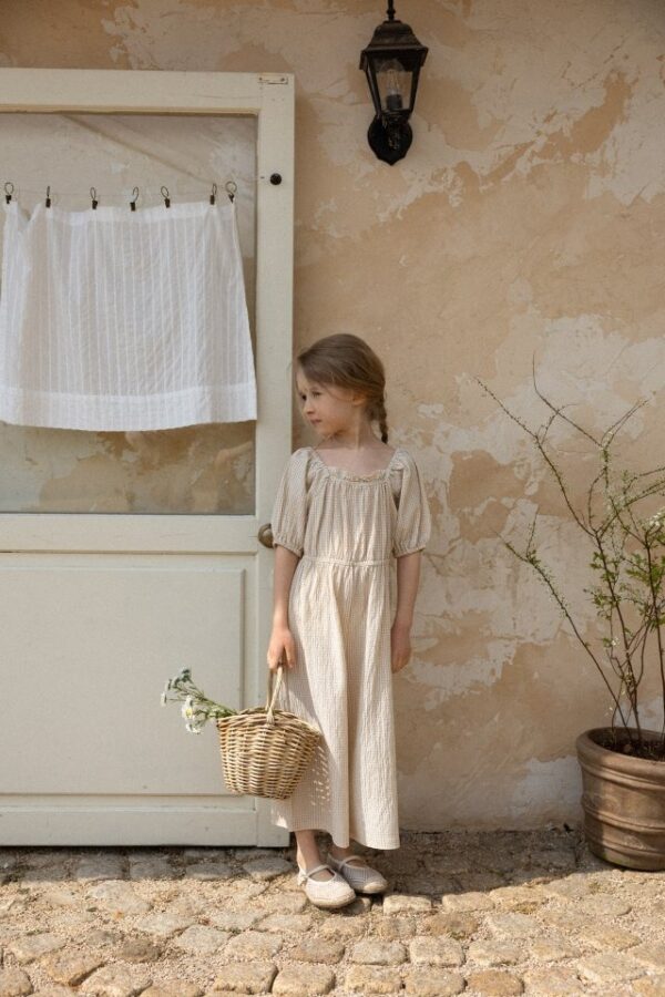 9CD02889-9C7B-4B5D-8D85-6084F3091E5B 〖預購〗稜角亞麻連身裝