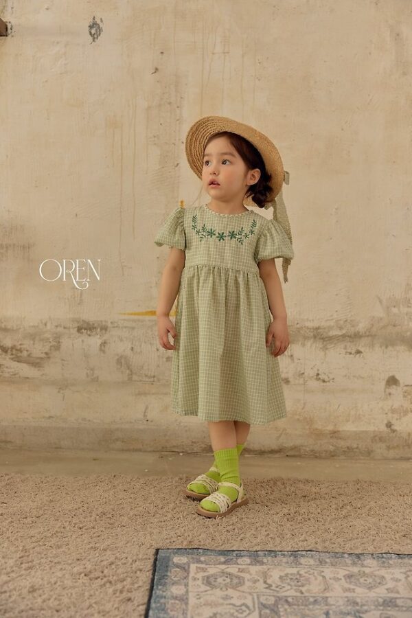 A6B4FCB1-4B61-4D29-821F-2E84D563E5B0 〖預購〗膠卷餘片碎花連身裙