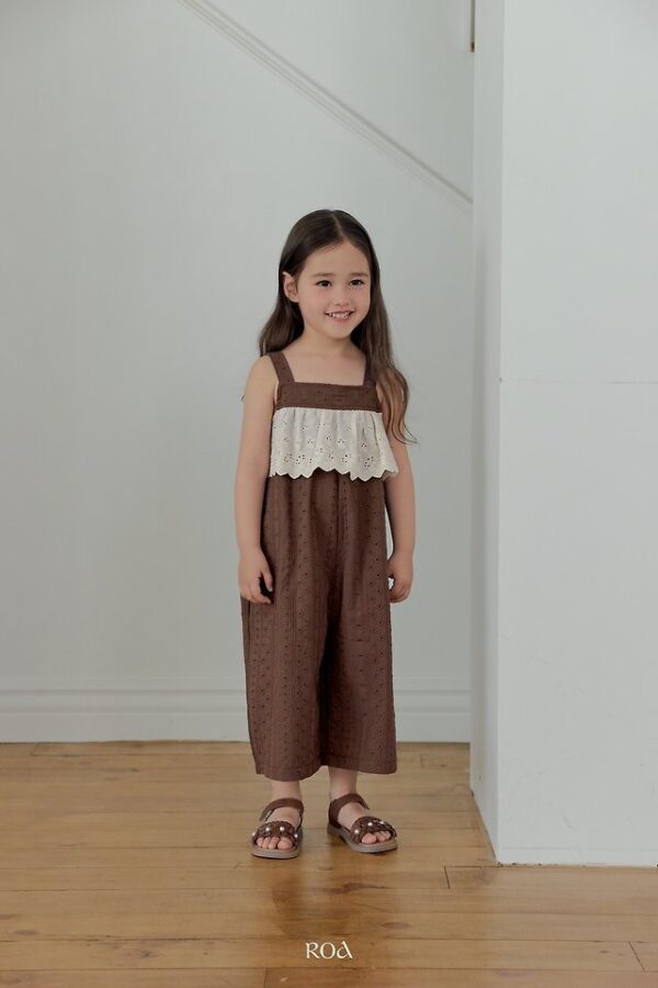 AB29CCD3-6F9D-472C-AE15-293869ED0D0C 〖預購〗燒花蕾絲連身褲