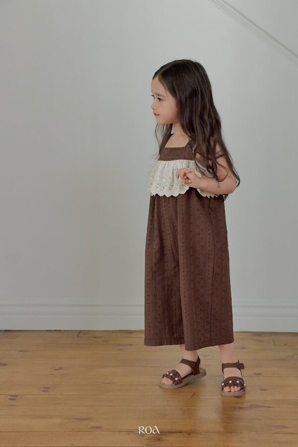 B760521E-6216-4487-9616-6B5AC405F72C 〖預購〗燒花蕾絲連身褲