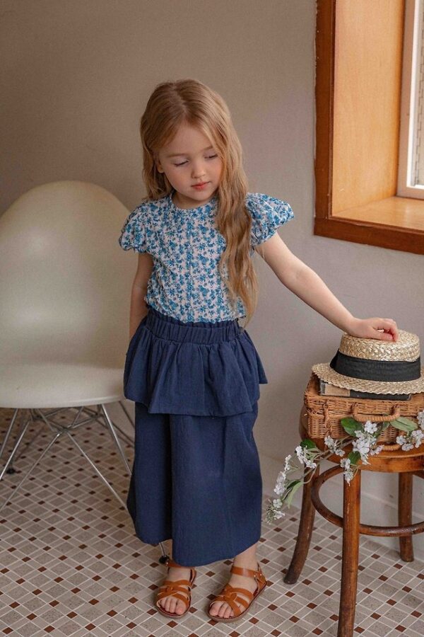 BDC6B99B-24C0-4C98-B9C5-53C8345E3FD0 〖預購〗塞納晨光輕盈透氣上衣