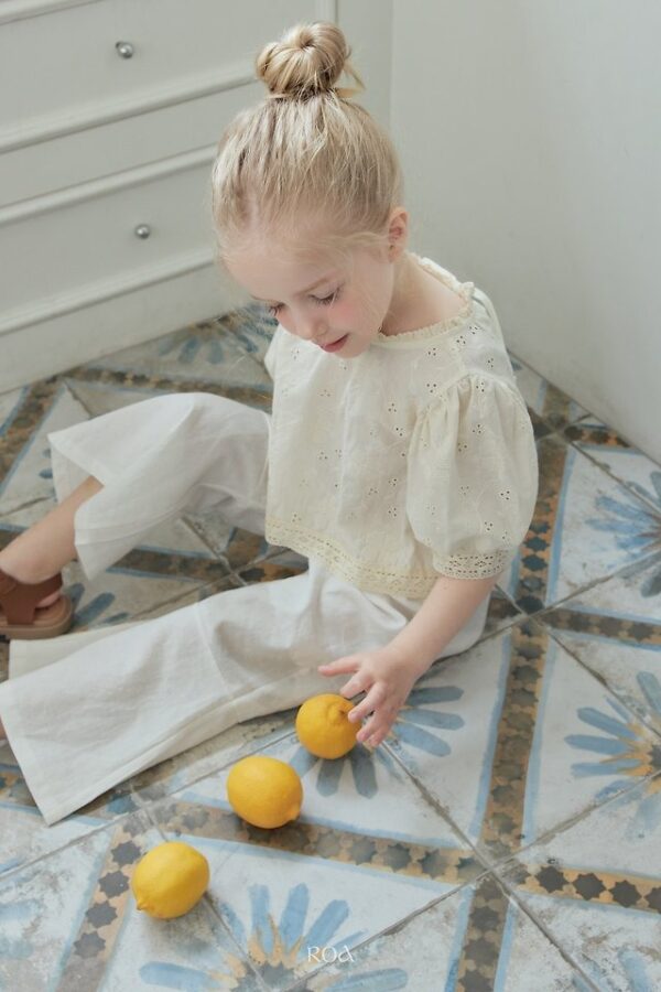 BFE3434A-861B-4981-A7F8-12C086D91E71 〖預購〗喇叭剪裁長褲