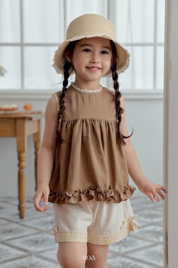 C0AEF2F5-E470-4E9B-B1C2-4C66B4670866 〖預購〗開衩輕柔棉麻短褲