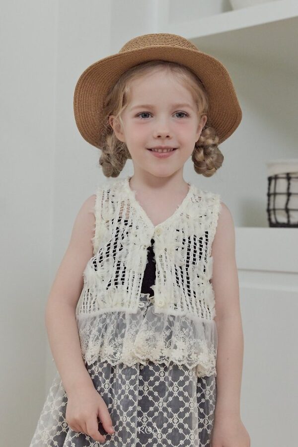 C16C54EE-2AD5-4D5D-B253-A75629453F7D 〖預購〗蕾絲透紗背心