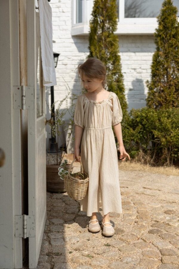 C8E807A7-1977-4ED1-959A-CA84FDA7BEAB 〖預購〗稜角亞麻連身裝