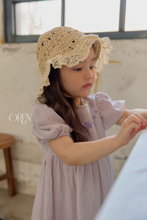 C8FDACB8-2544-4EDF-B23A-5B11C1C11750 〖預購〗膠卷餘片碎花連身裙