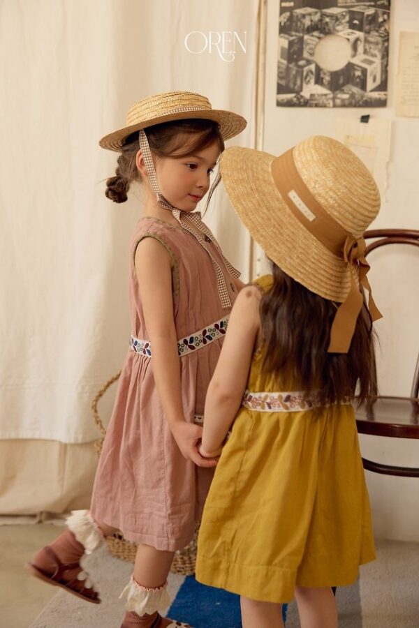 C990BBA7-63EE-488D-B96C-52A96DB730FF 〖預購〗琥珀晨跡亞麻連身裙