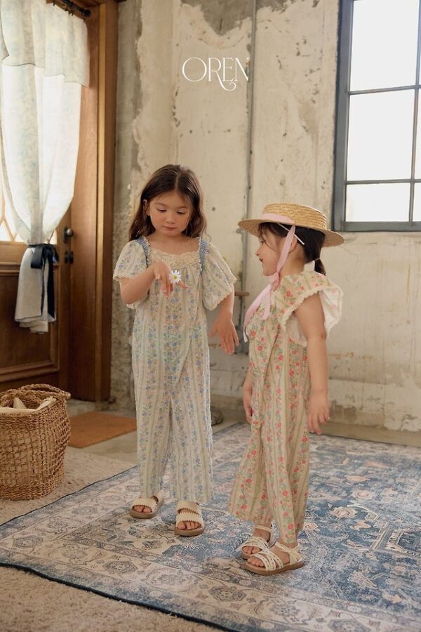 CAD4E8FB-DE05-4CC5-A3CC-E4BCAC142B09 〖預購〗織夢蕾絲連身褲