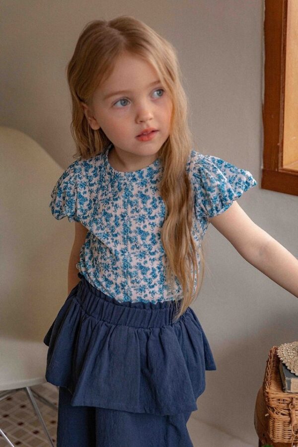 D1B6D529-094C-4D2D-82EA-E5CD65F3654E 〖預購〗塞納晨光輕盈透氣上衣