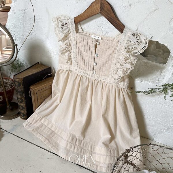 D7C23727-247C-4A34-A628-58E02B6546B8 〖預購〗織點蕾絲荷葉邊洋裝