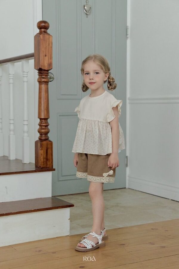 D82F718F-A5D5-4A6B-AE04-21F41E4CB4E1 〖預購〗開衩輕柔棉麻短褲