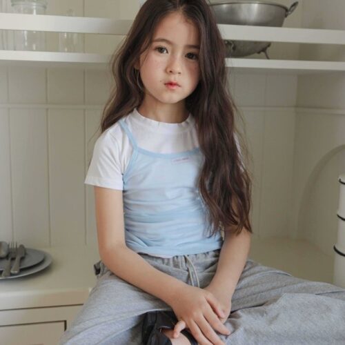 E7031F2A-92E2-4C99-A965-3A97E0AC4956 〖預購〗細緻網眼疊穿背心