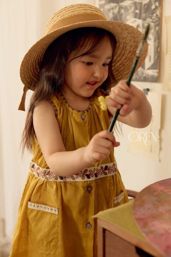 F0427630-3189-4C5B-98B4-3DFAF356BBB2 〖預購〗琥珀晨跡亞麻連身裙