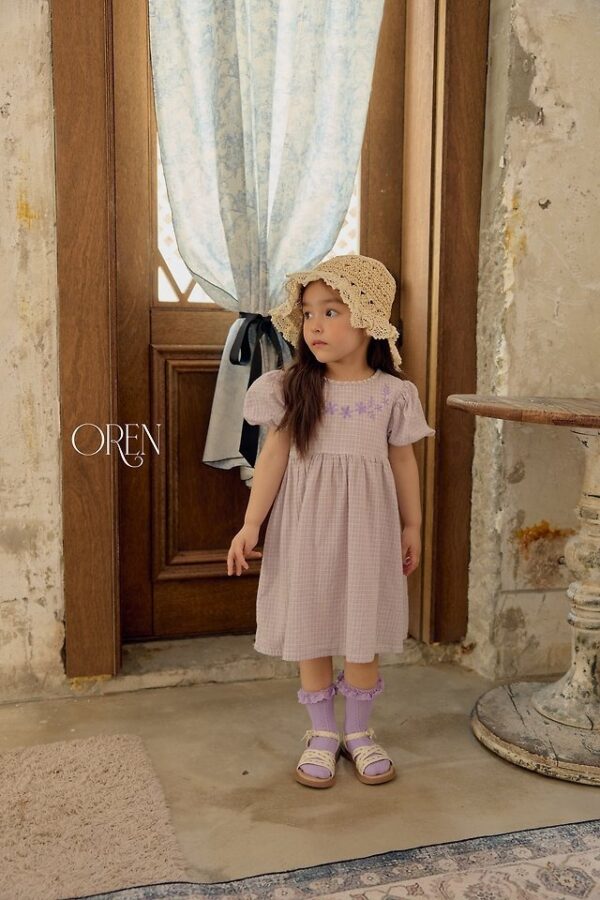 F9234919-C4D6-4DE3-9C6E-F25FE8F1D689 〖預購〗膠卷餘片碎花連身裙