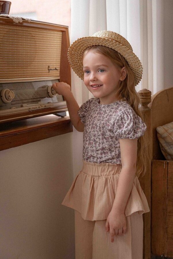 FEBB48CF-5835-47E3-9297-182BB7A58509 〖預購〗塞納晨光輕盈透氣上衣