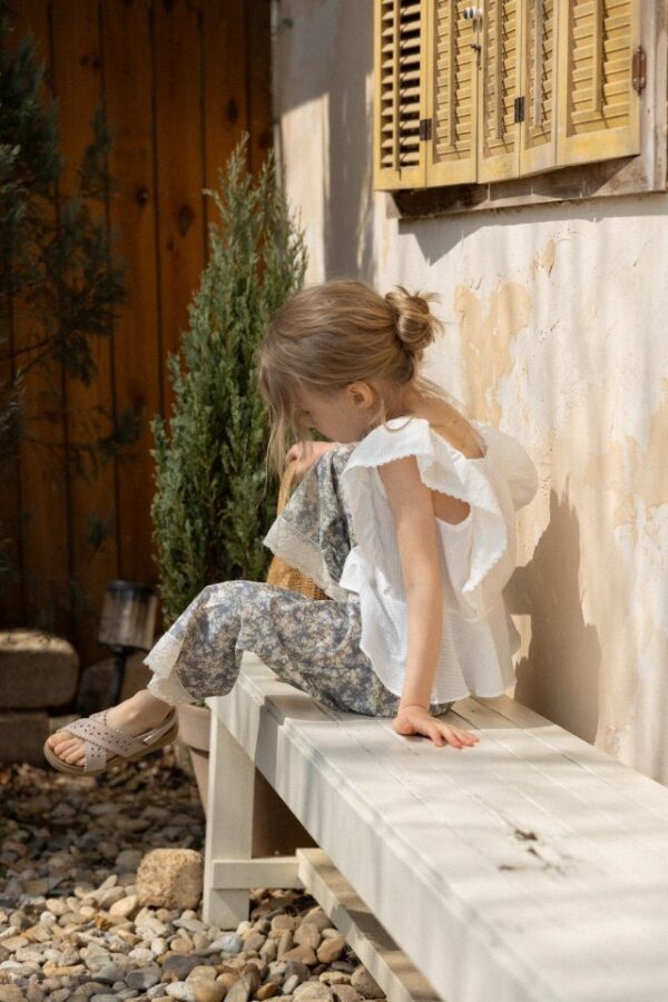 FF10D7A3-E505-4F2F-B744-CAE4642E69CD 〖預購〗漫步晨曦長褲