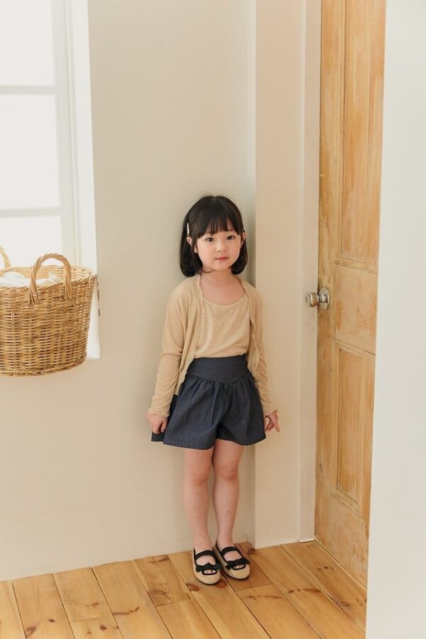 F8381B73-5D6D-435D-847E-18BCE4B02725 〖預購〗輕盈荷葉邊薄針織外套