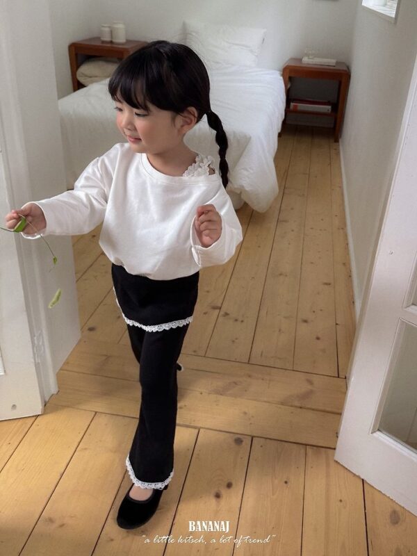 13799264-C3B3-49C2-9881-4DCB5CA0B910 賈丹褲裙