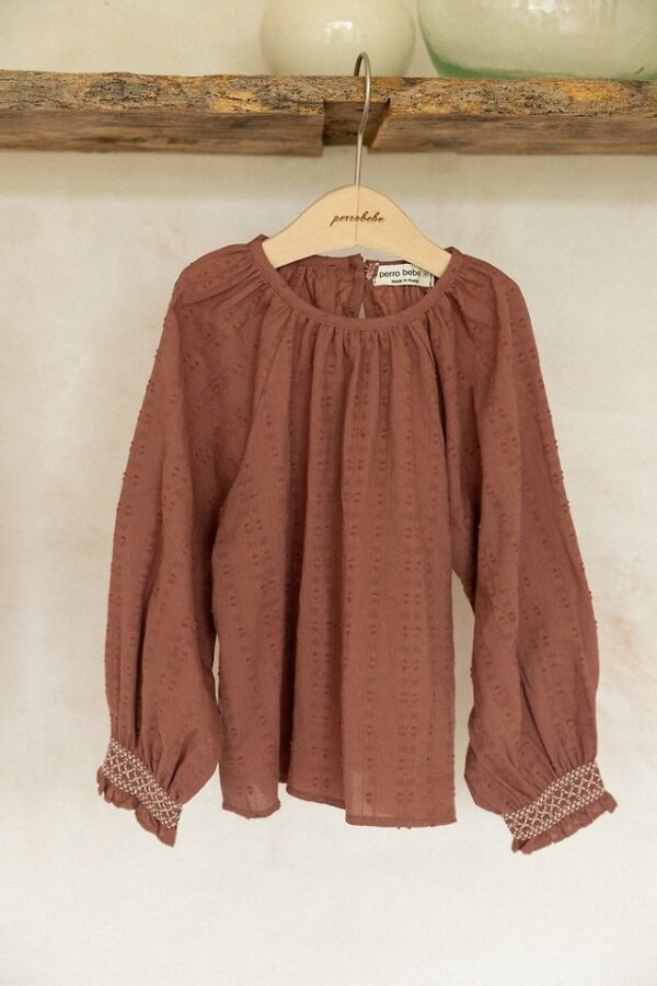 1B9476EB-9384-4F74-90DF-7516A4229B07 茉莉抓皺澎袖上衣