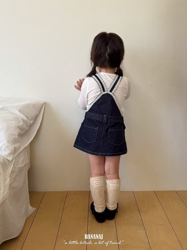 5FE34F29-D1D4-4712-981D-9FF7E4B875CA 蕾絲吊帶牛仔洋裝