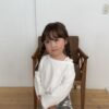 9974A2B3-9268-4482-B1E3-C5E358C98594 單肩荷葉寬鬆上衣