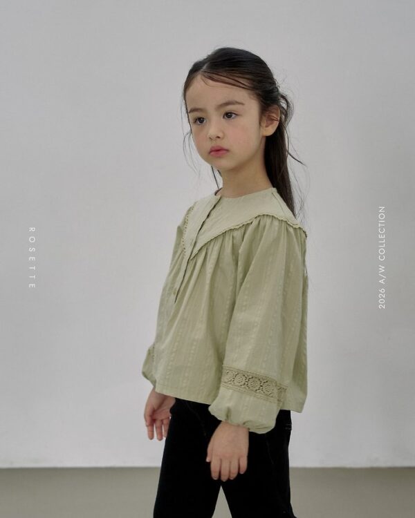 2FE48615-0E4D-4A5D-A2DF-5B0423E9DF23 艾芙琳蕾絲上衣