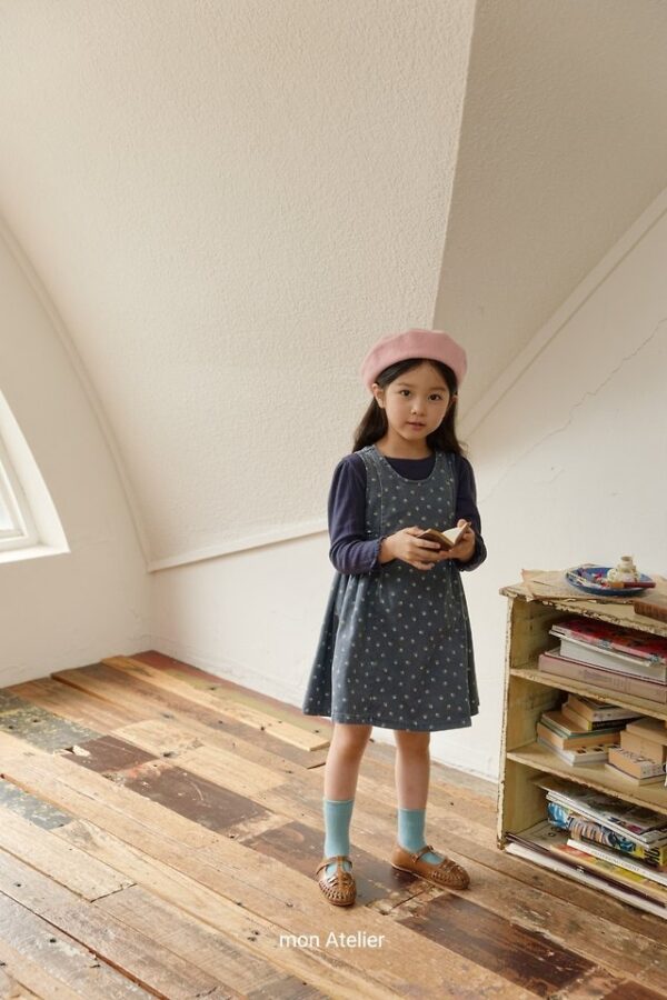 3A901EF3-84FB-439F-B9AC-01DF5F74653D 印花吊帶洋裝